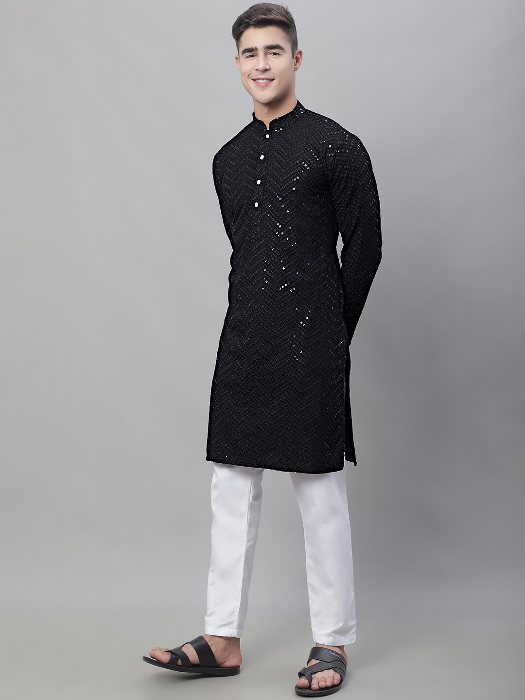 

Jompers Ethnic Motifs Embroidered Mandarin Collar Sequinned Pure Cotton Kurta With Pyjamas, Black