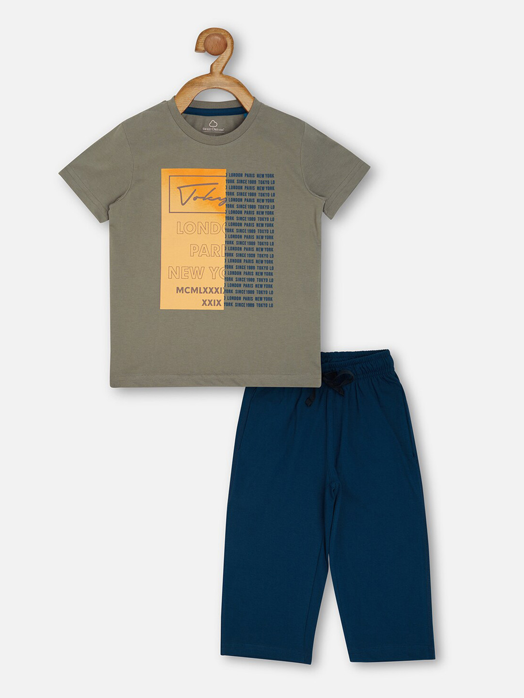 

Sweet Dreams Boys Green & Blue Graphic Printed Pure Cotton Night Suit