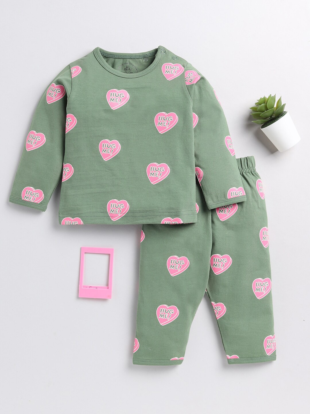 

Clt.s Kids Conversational Printed Pure Cotton Night Suit, Green