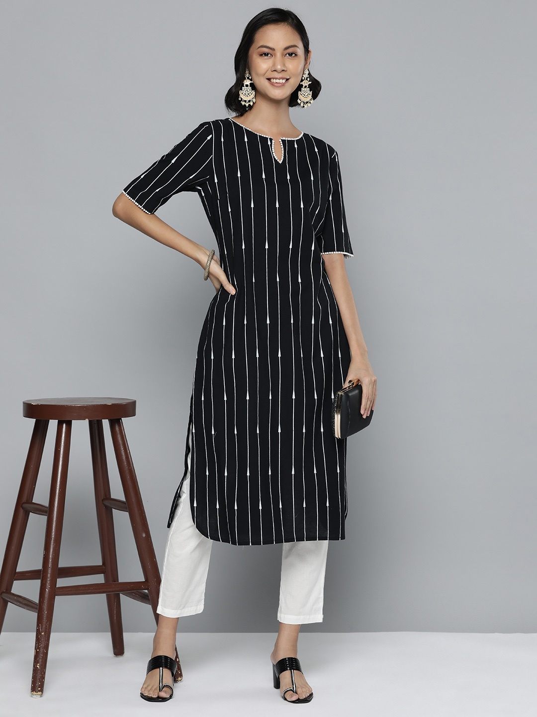 

HERE&NOW Women Striped Straight Kurta, Black