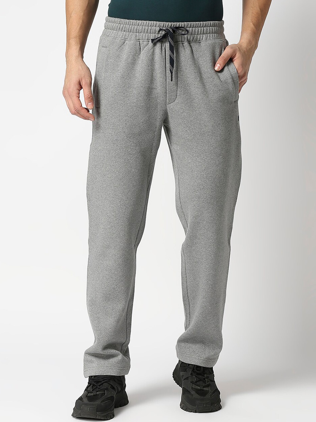 

DRAGON HILL Men Mid-Rise Slim Fit Track Pants, Grey