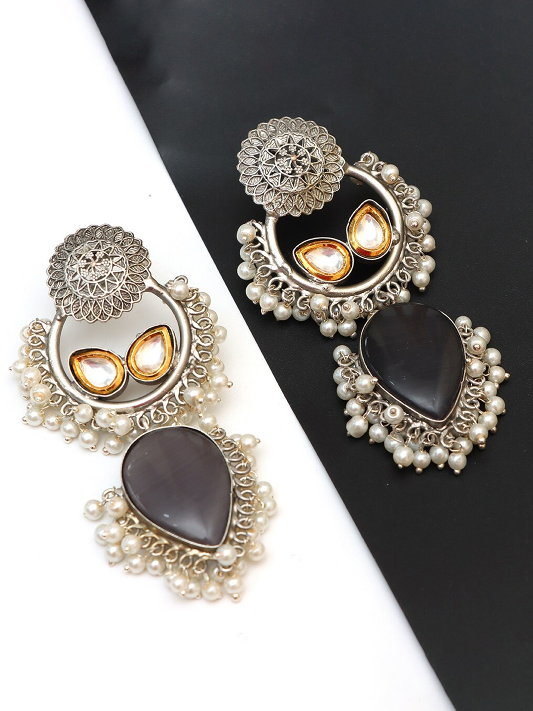 

Ozanoo Gold-Plated Contemporary Drop Earrings
