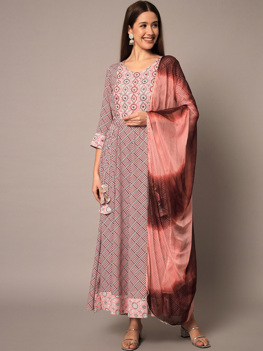 

Meeranshi Geometric Printed Thread Work Kurta With Trousers & Dupatta, Pink