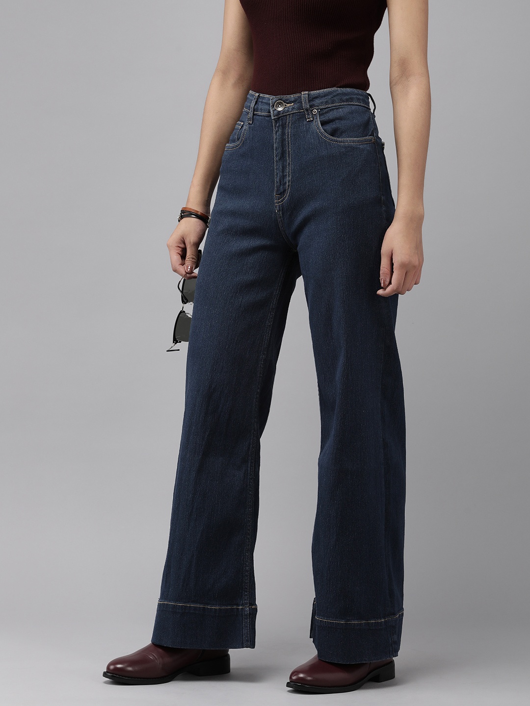 

Roadster Women Straight Fit High-Rise Jeans, Navy blue