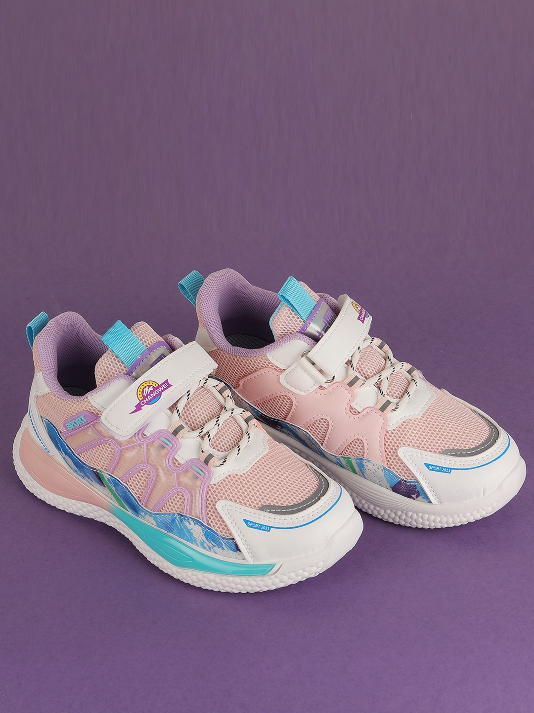 

FEETWELL SHOES Kids Woven Design Sneakers, Pink