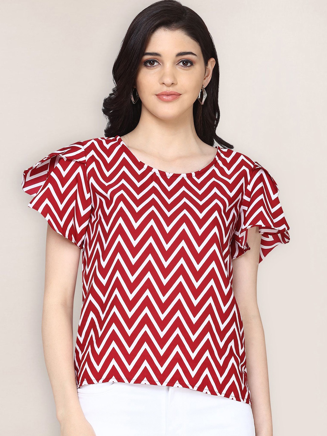 

Oomph! Geometric Printed Flutter Sleeves Regular Top, Red