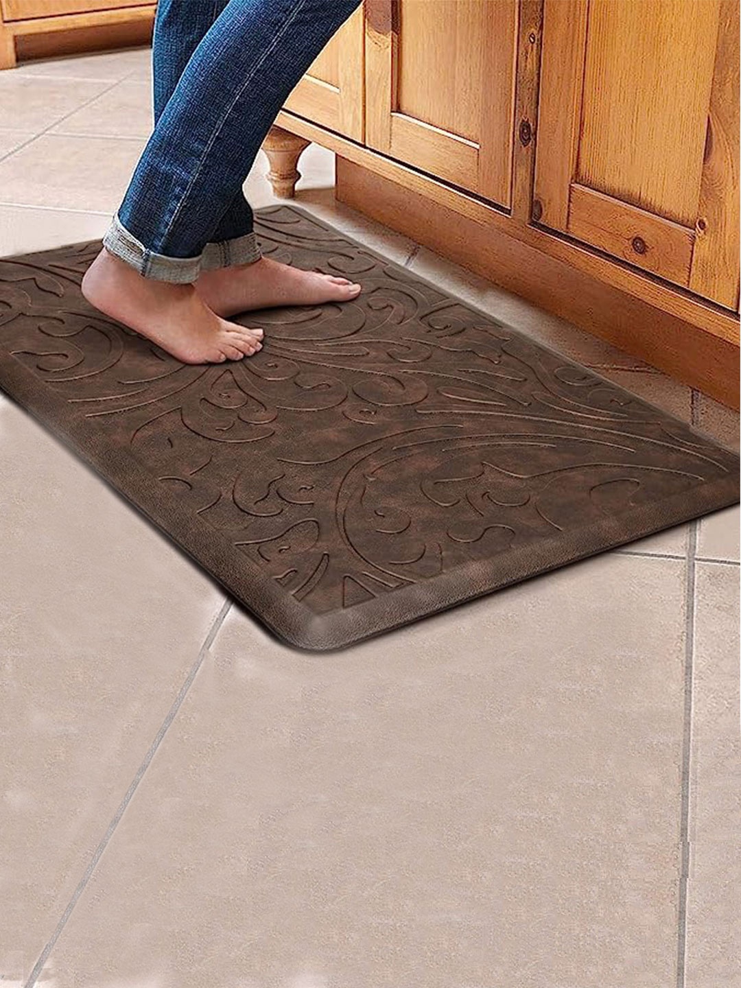 

LUXEHOME INTERNATIONAL Brown Texture Anti-Skid Doormat