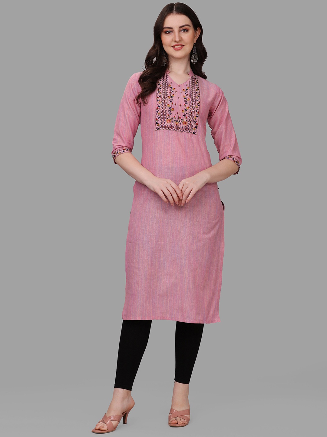 

FAVRIZ Floral Embroidered Straight Pure Cotton Kurta, Pink