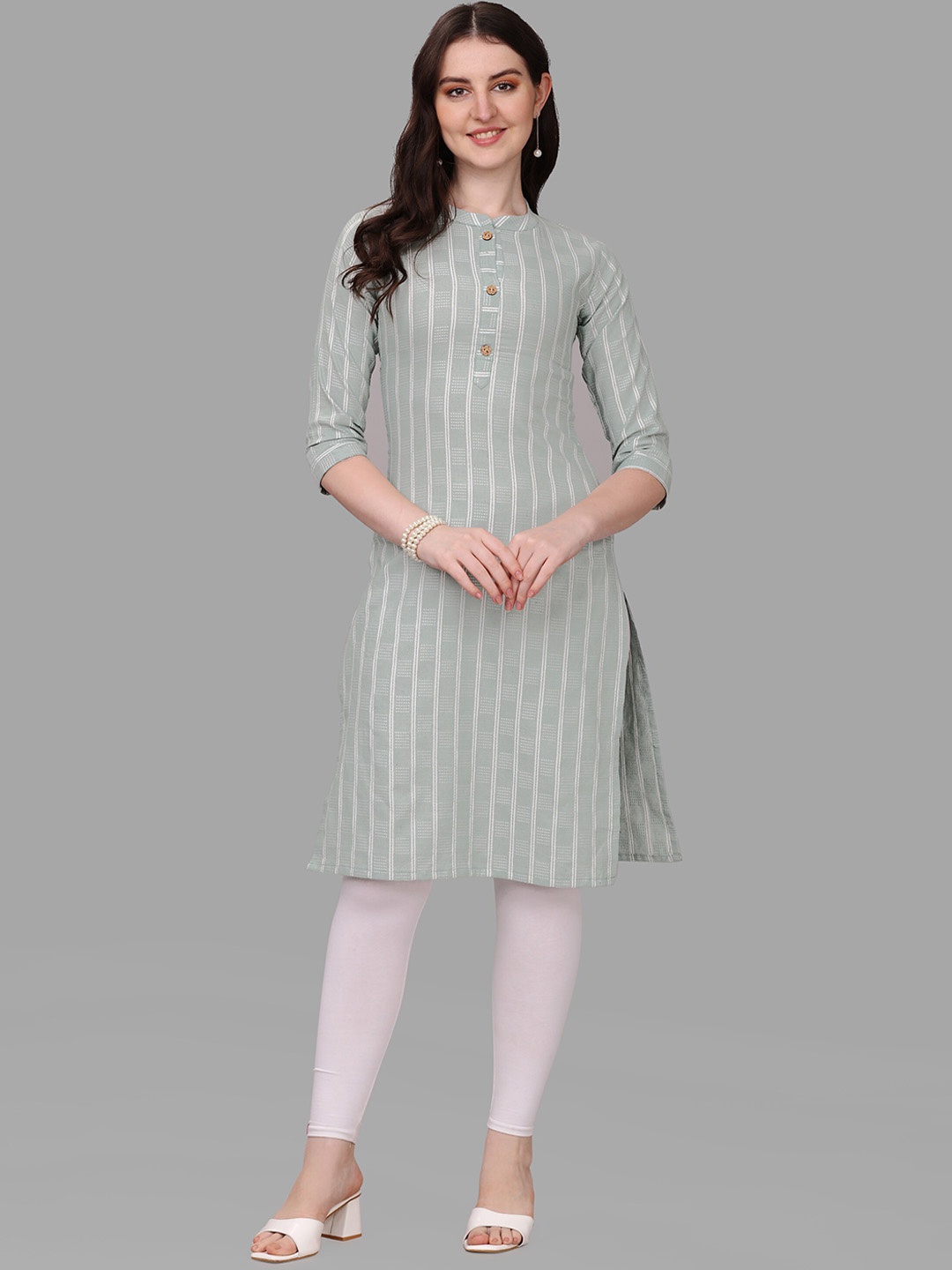 

FAVRIZ Striped Mandarin Collar Cotton Kurta, Green
