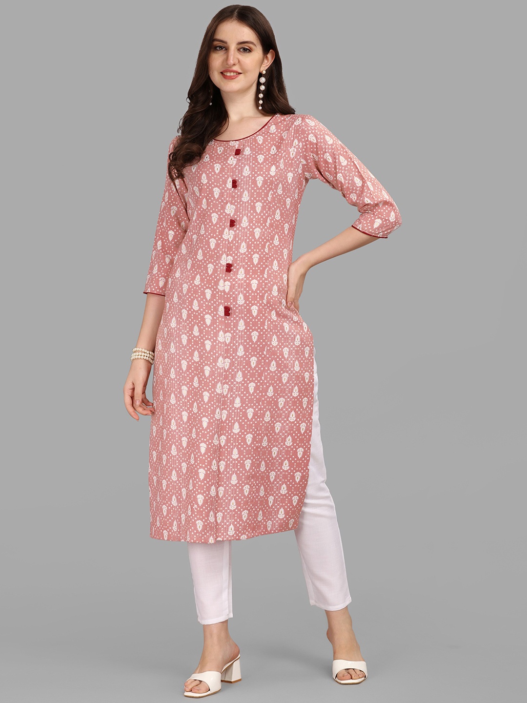 

FAVRIZ Ethnic Motifs Printed Straight Kurta, Peach