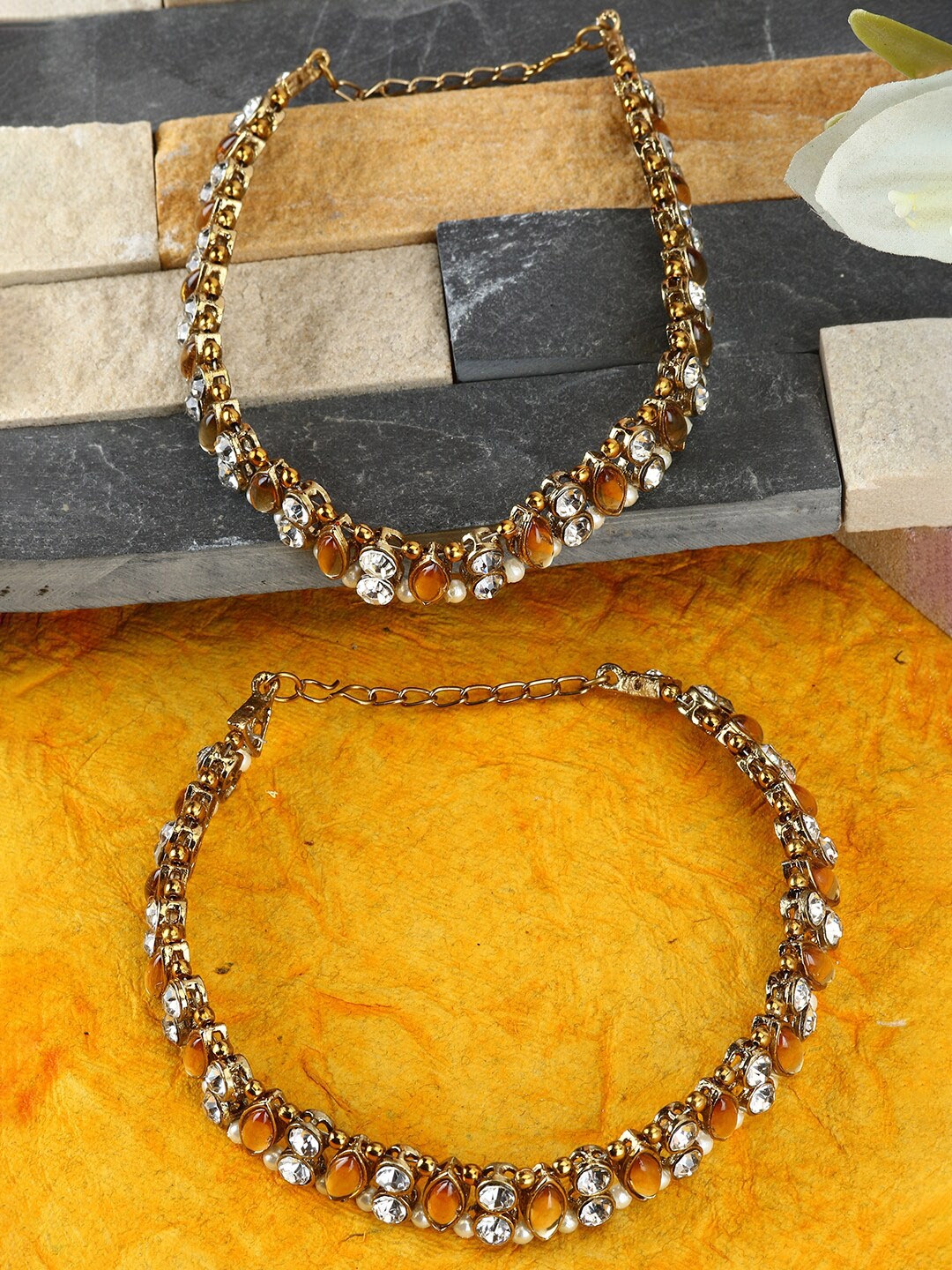 

ANIKAS CREATION Gold-Plated Kundan-Studded & Beaded Anklets