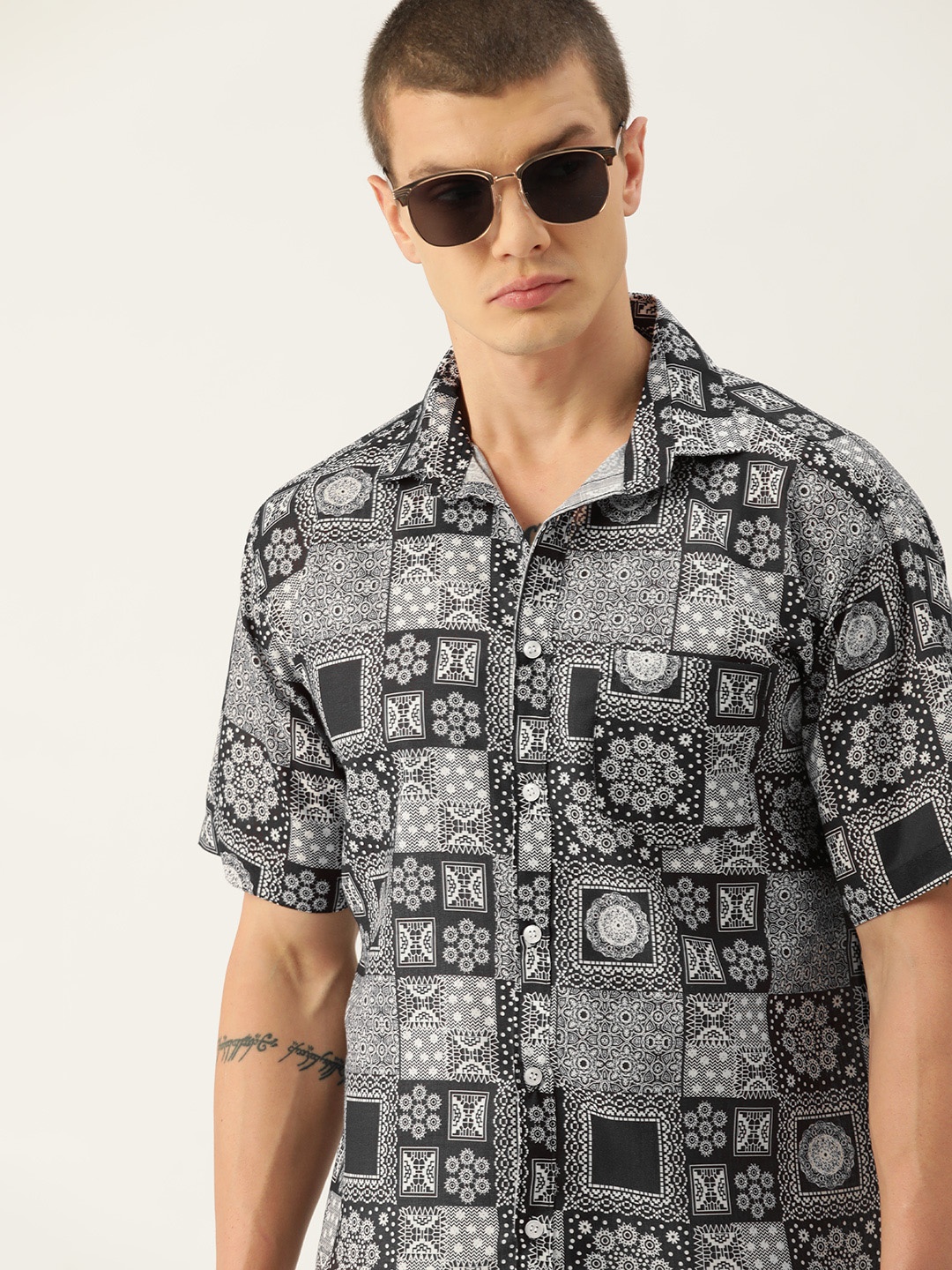 

Kook N Keech Men Black Relaxed Opaque Printed Casual Shirt