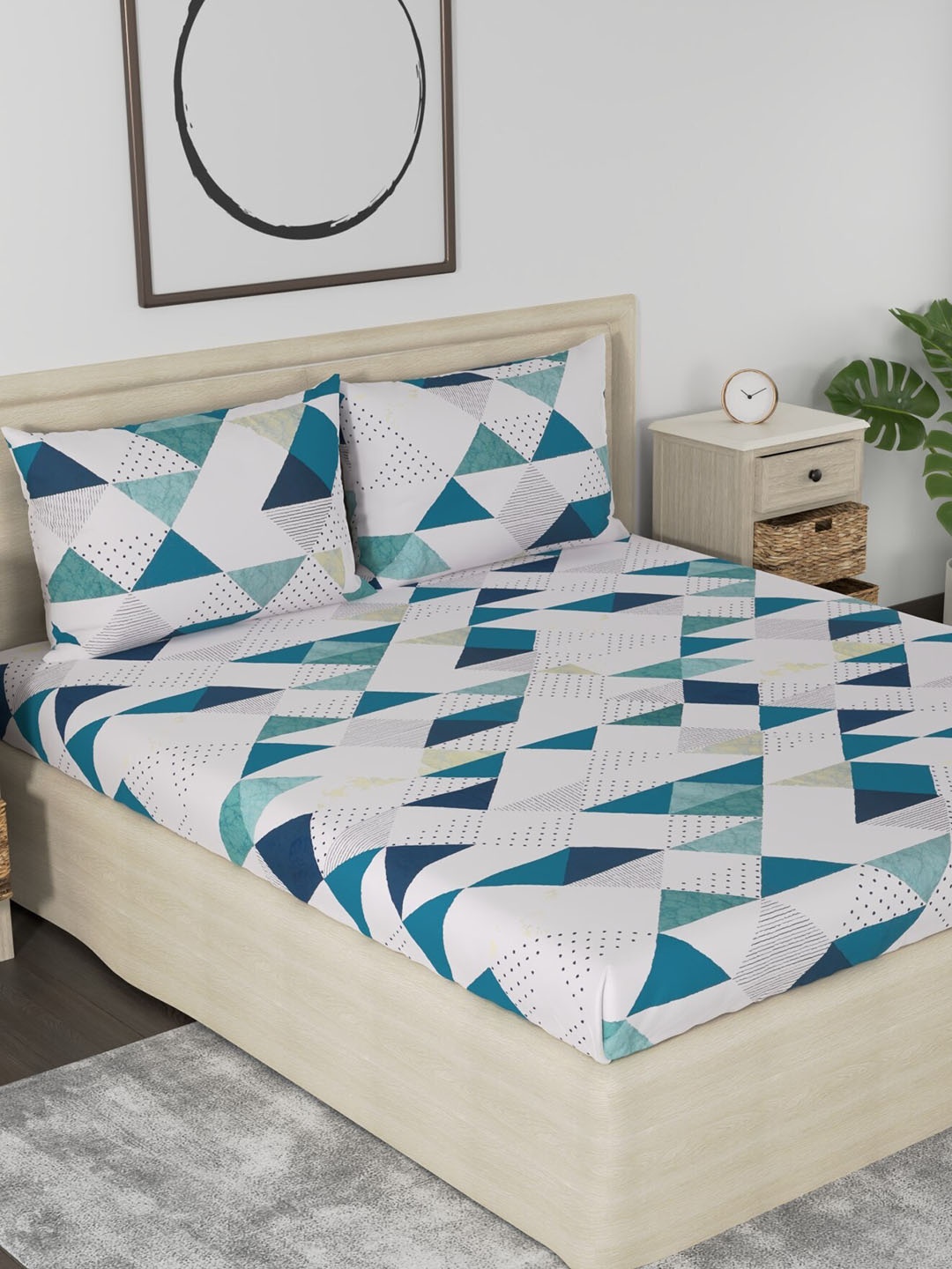 

Huesland White & Blue Geometric Cotton 186 TC King Bedsheet With 2 Pillow Covers