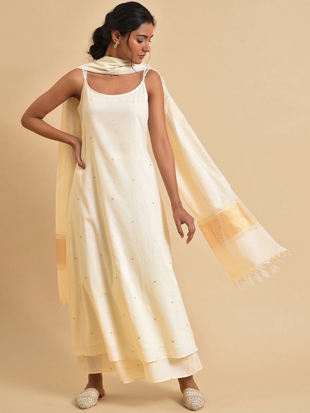 

W Geometric Printed Pure Cotton Kurta with Trousers & With Dupatta, White