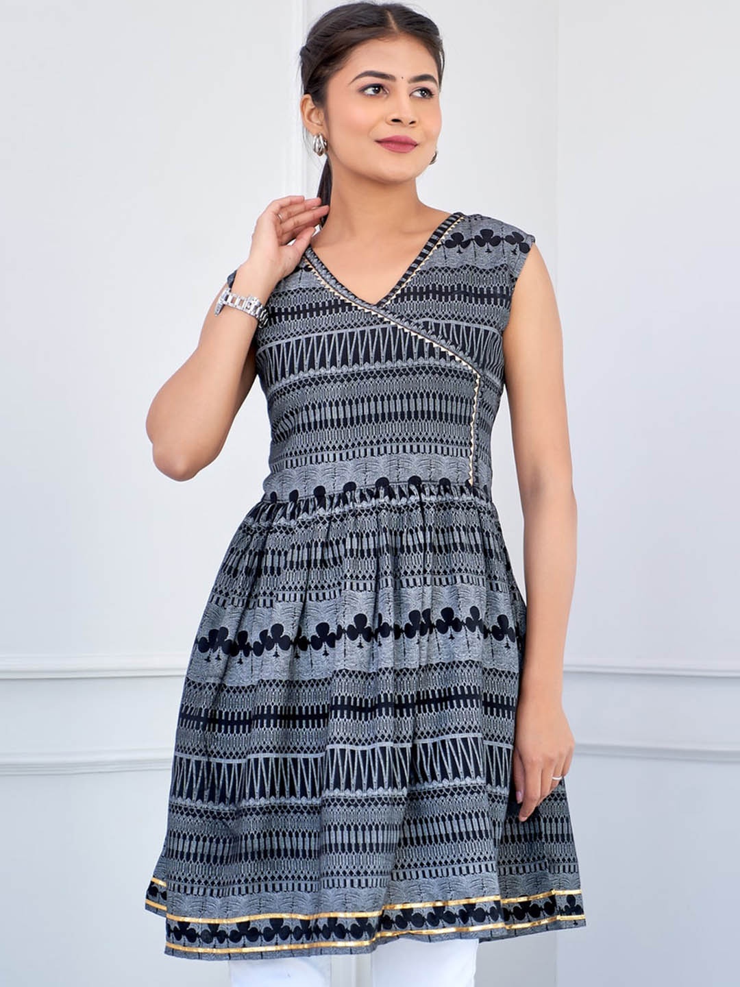 

SURHI Geometric Printed V-Neck A-Line Kurta, Black