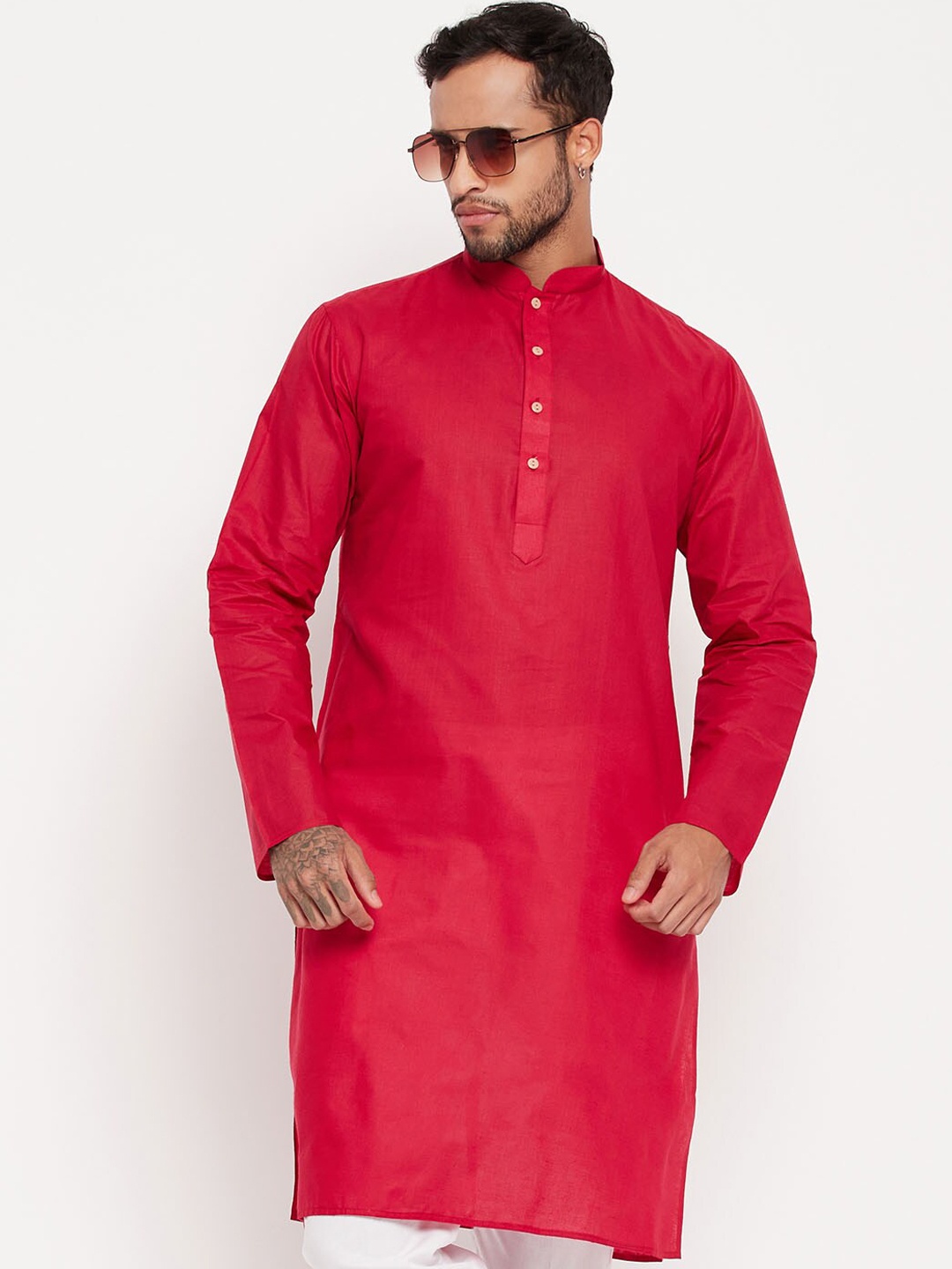 

VASTRAMAY Mandarin Collar Cotton Blend Kurta, Maroon