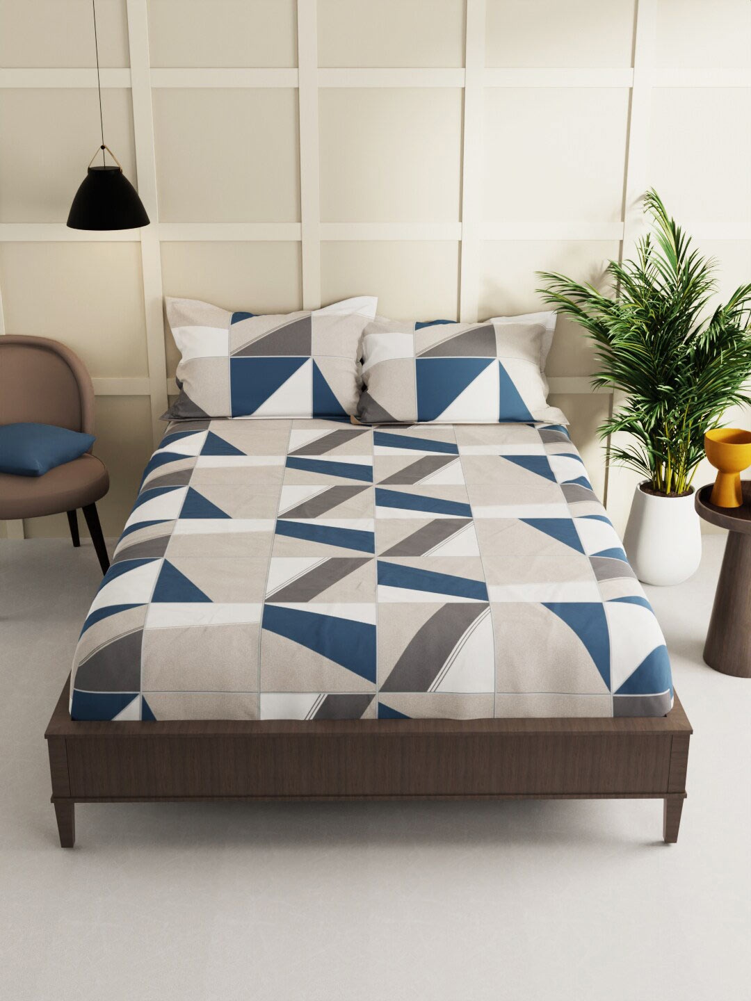 

BIANCA La-Vogue Blue & White Geometric Printed 152 TC Queen Bedsheet & 2 Pillow Covers