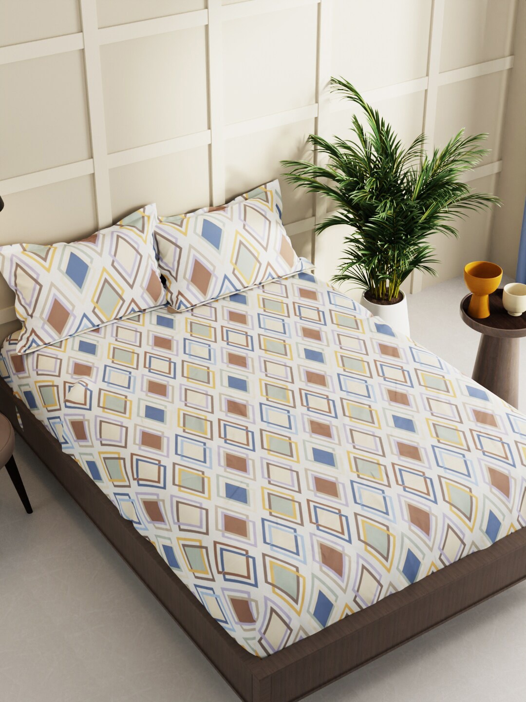 

BIANCA La-Vogue Off White & Brown Printed 152 TC Queen Bedsheet & 2 Pillow Covers