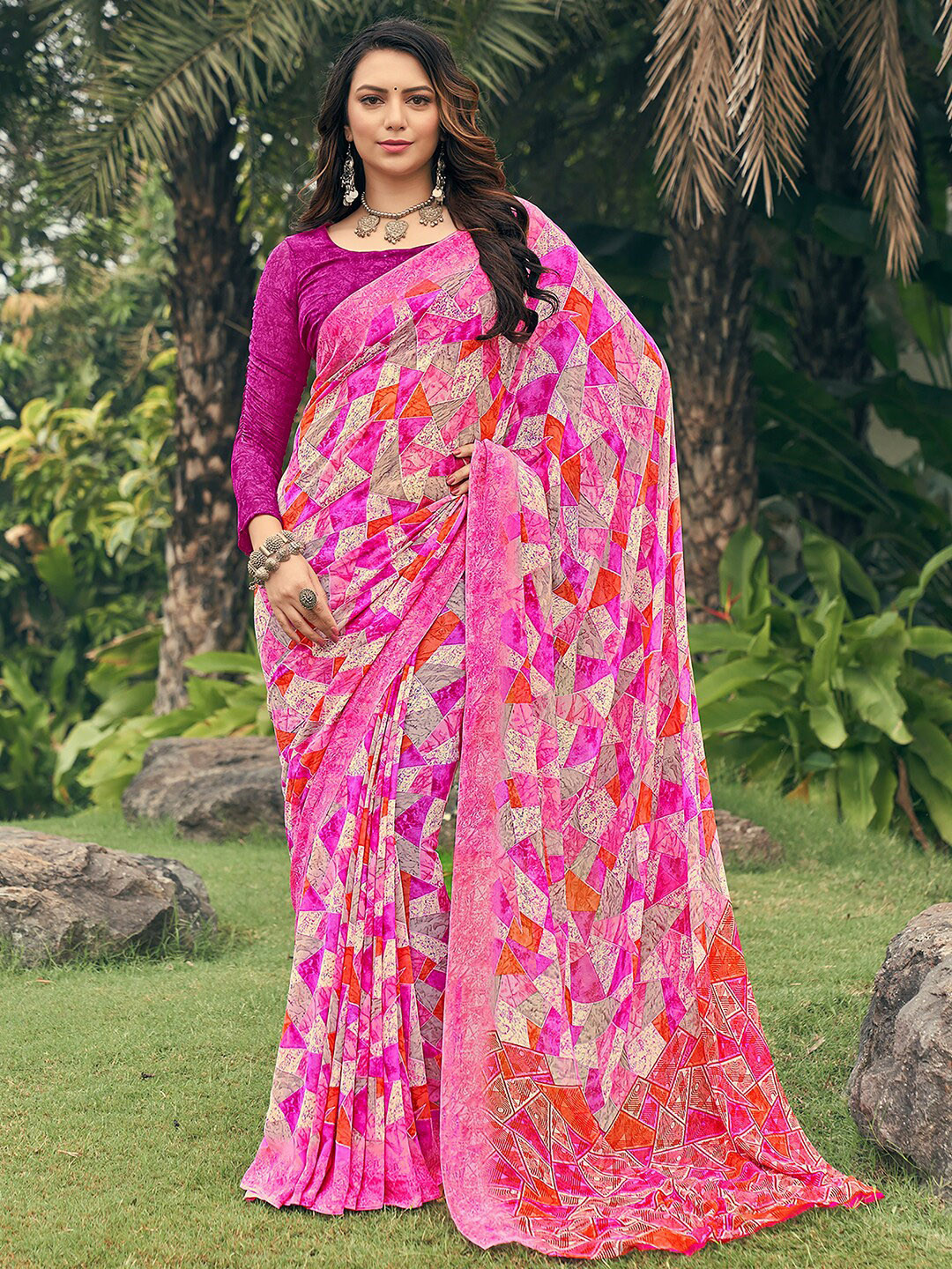 

Kasak Abstract Printed Pure Georgette Saree, Pink