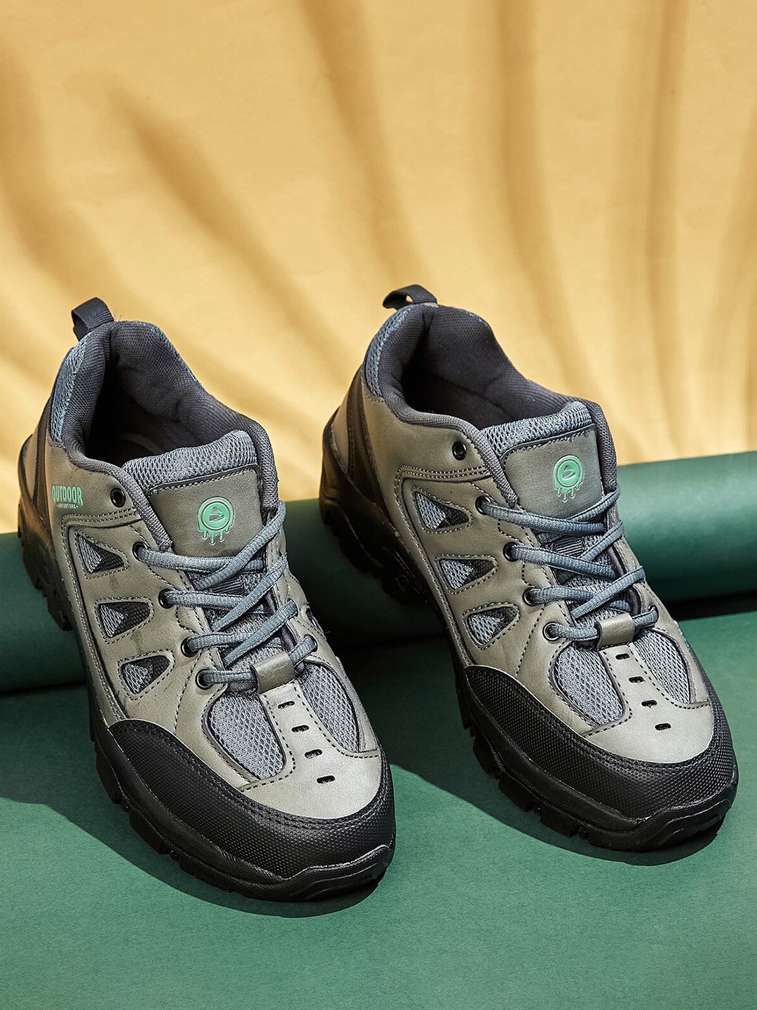 

Duke Men Lace-Up Trekking Shoes, Grey