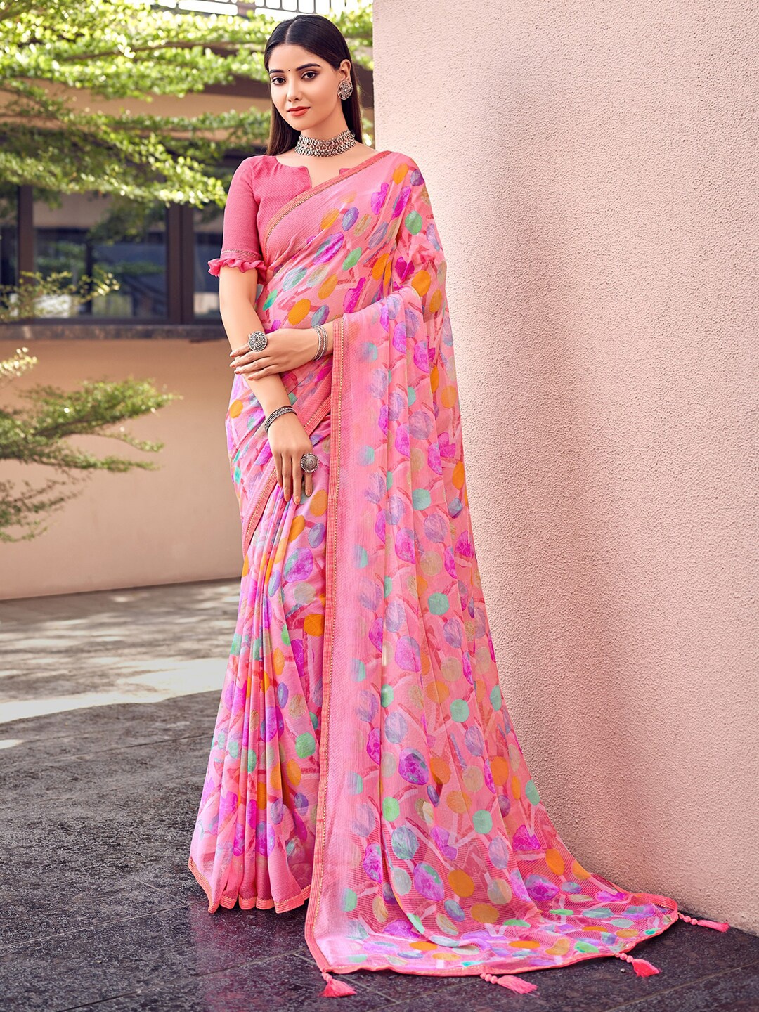 

Kasak Abstract Printed Gotta Patti Pure Chiffon Saree, Pink