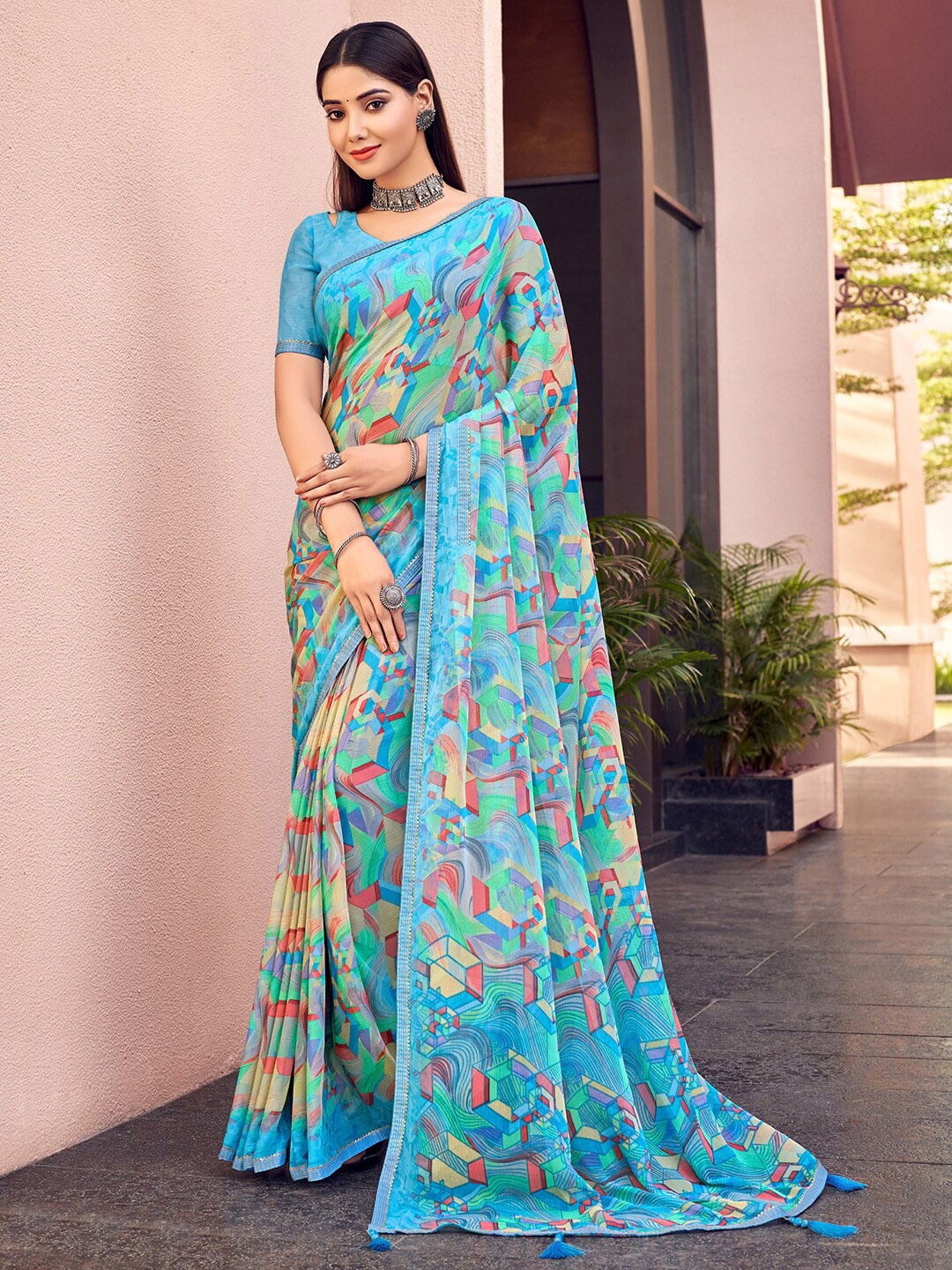 

Kasak Abstract Printed Gotta Patti Pure Chiffon Saree, Blue