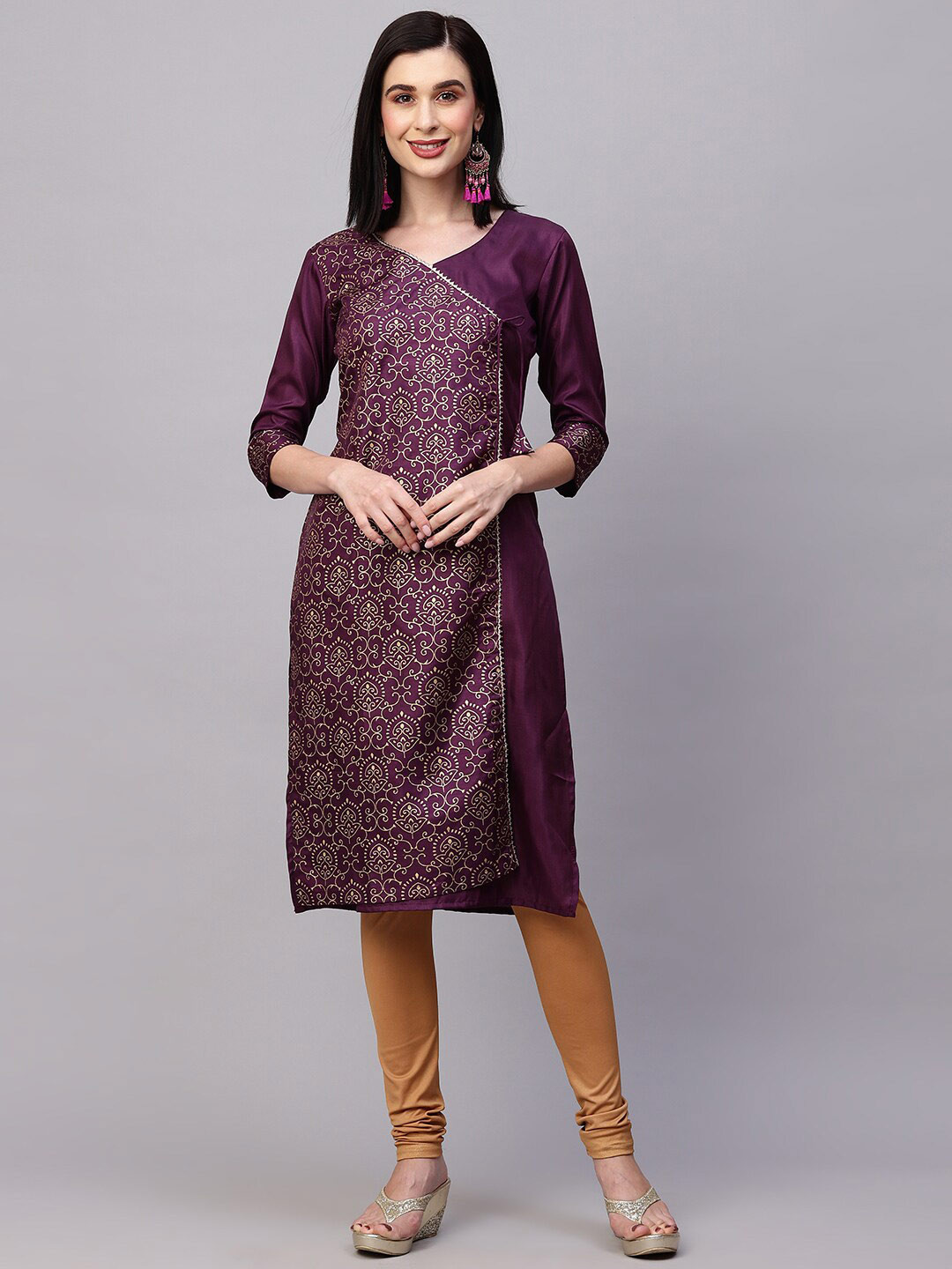 

AVANSHEE Ethnic Motifs Printed Gotta Patti Angrakha Kurta, Purple