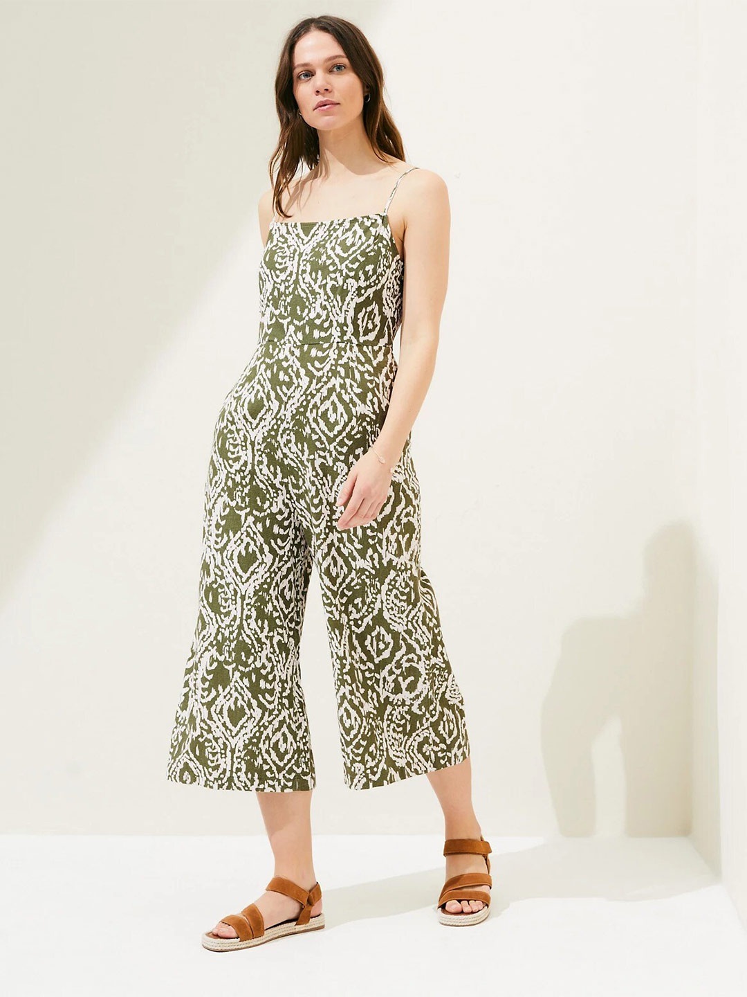 

Marks & Spencer Printed Sleeveless Capri Jumpsuit, Olive
