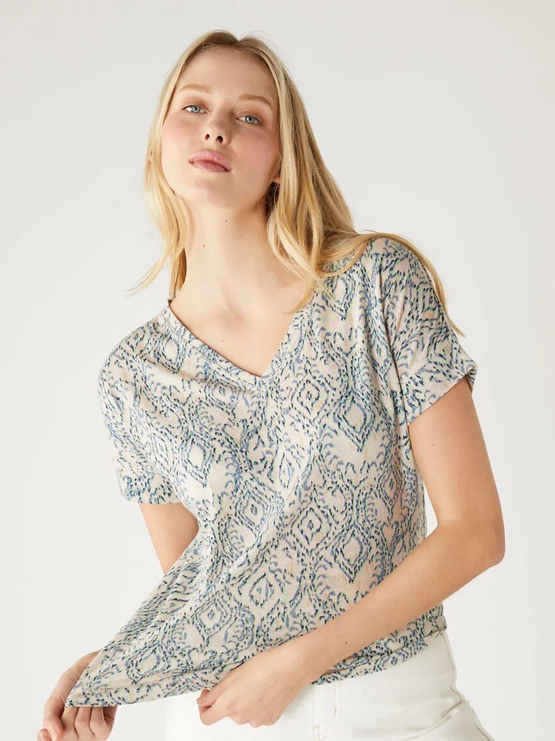 

Marks & Spencer V-Neck Abstract Printed T-shirt, Multi