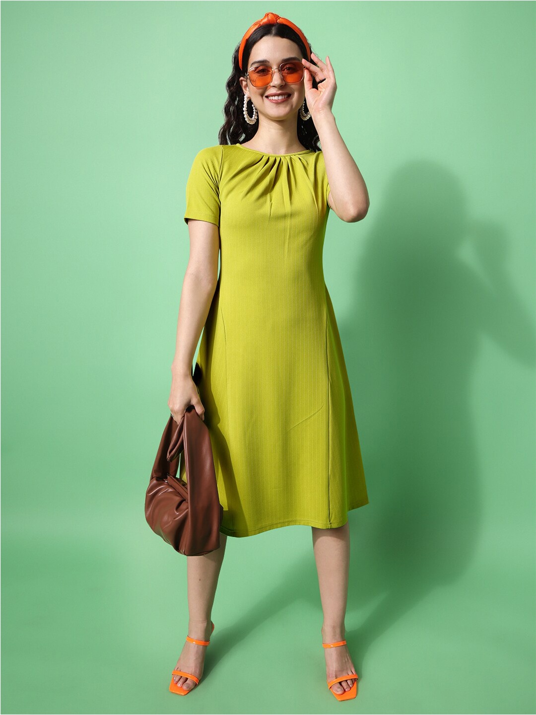 

PURVAJA Round Neck Short Sleeve Pleated Dress, Green