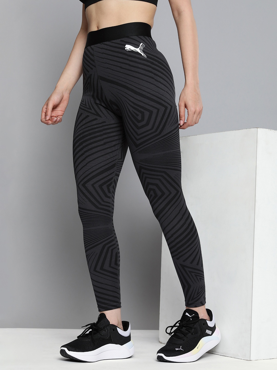 

Puma Women Printed Crossover dryCELL Basketball Tights, Black