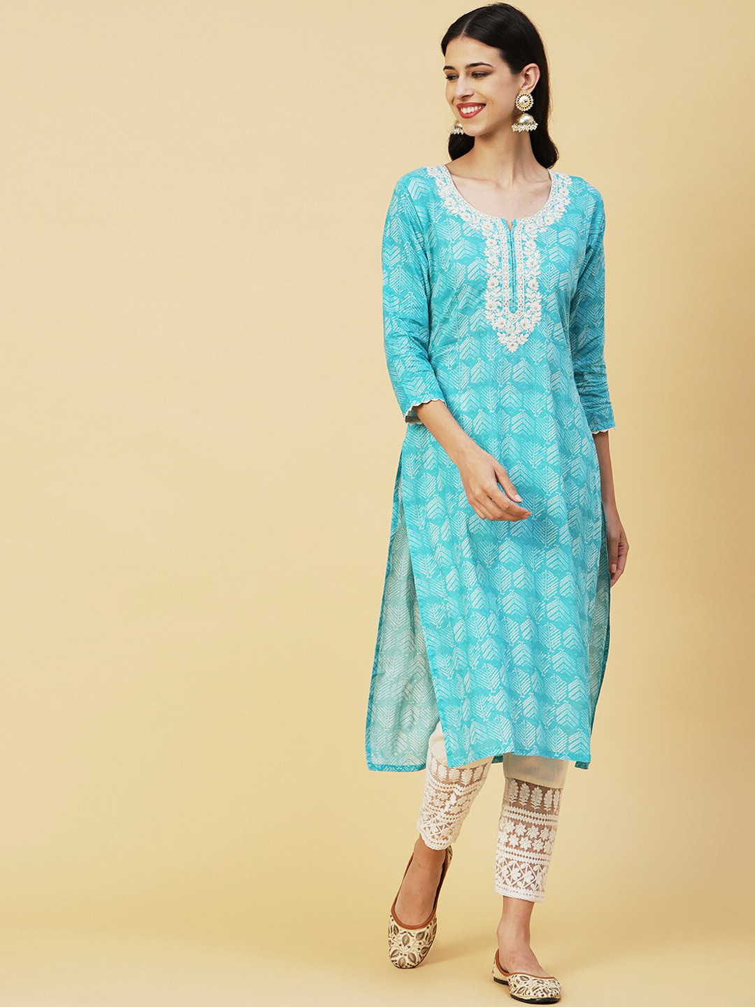 

FASHOR Turquoise Blue & White Bandhani Printed Thread Work Pure Cotton Kurta