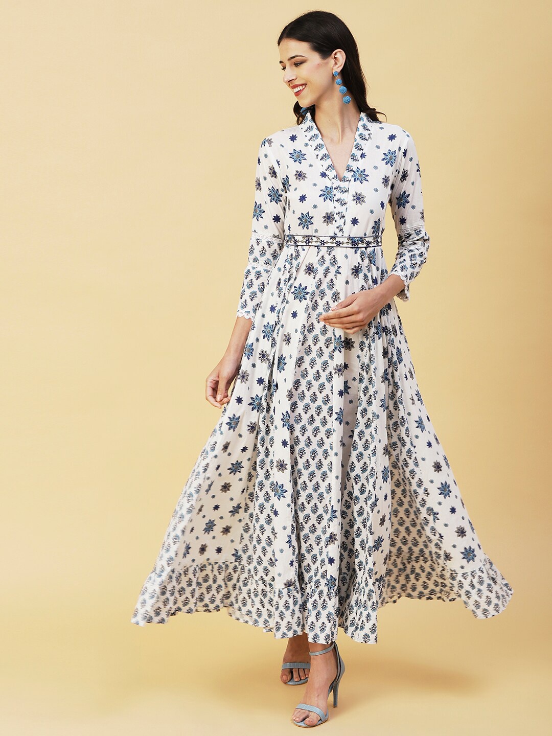 

FASHOR Floral Printed V-Neck Cotton Fit & Flare Maxi Dress With Belt, White