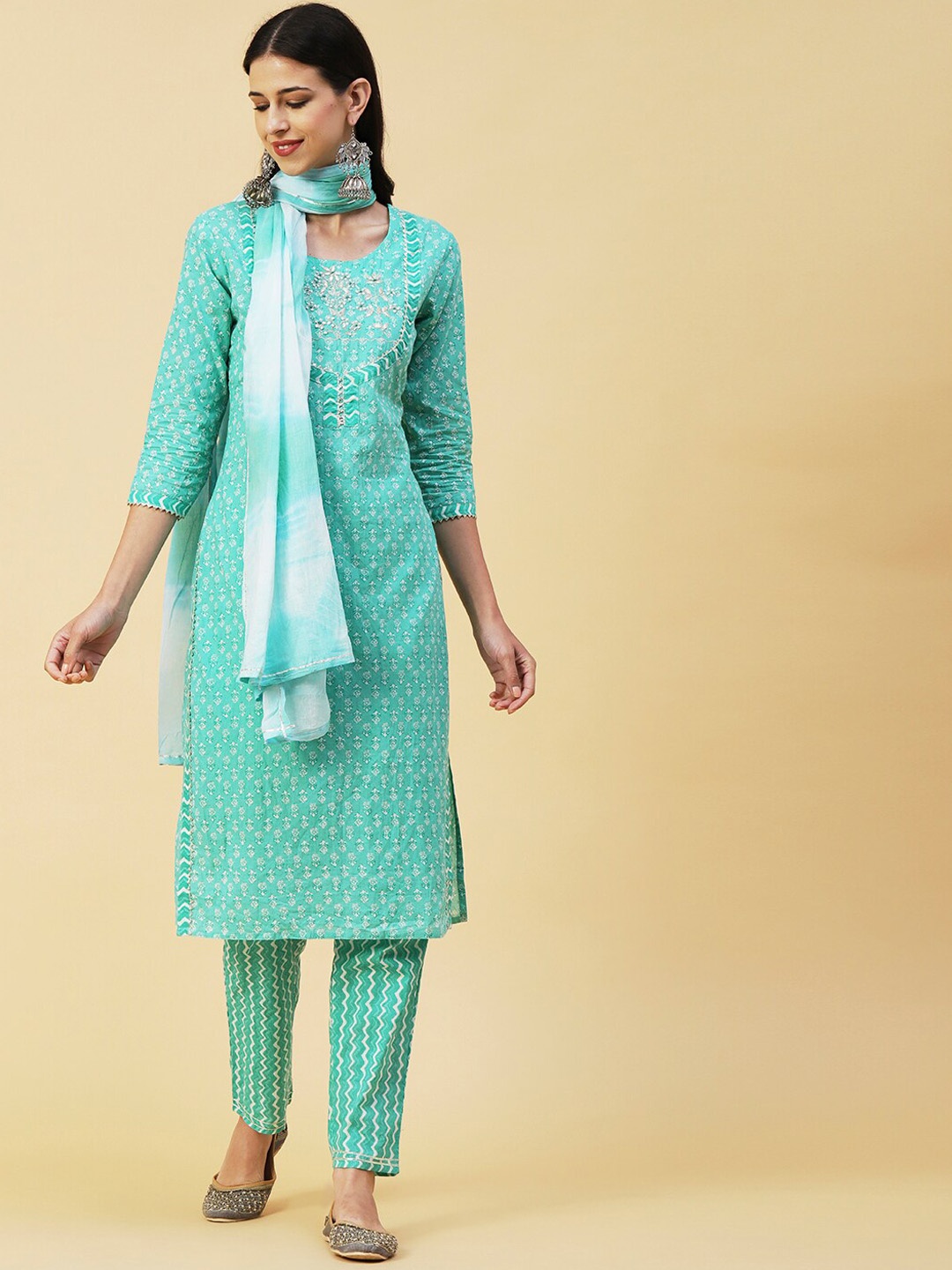 

FASHOR Sea Green & White Floral Printed Pure Cotton Kurta with Trousers & Dupatta