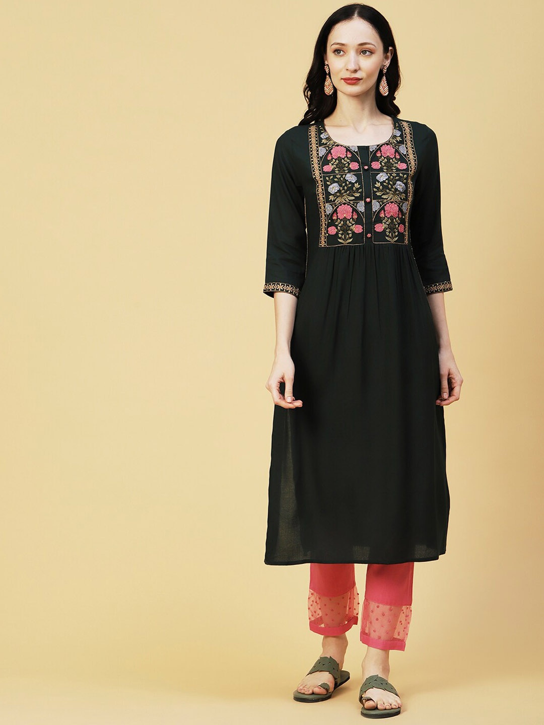 

FASHOR Green & Pink Floral Yoke Design Thread Work A-Line Kurta