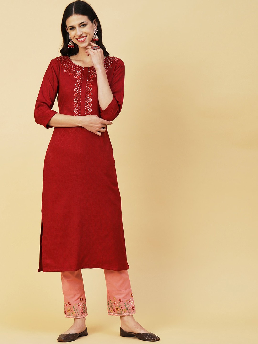 

FASHOR Maroon & Pink Floral Yoke Design Sequinned Kurta