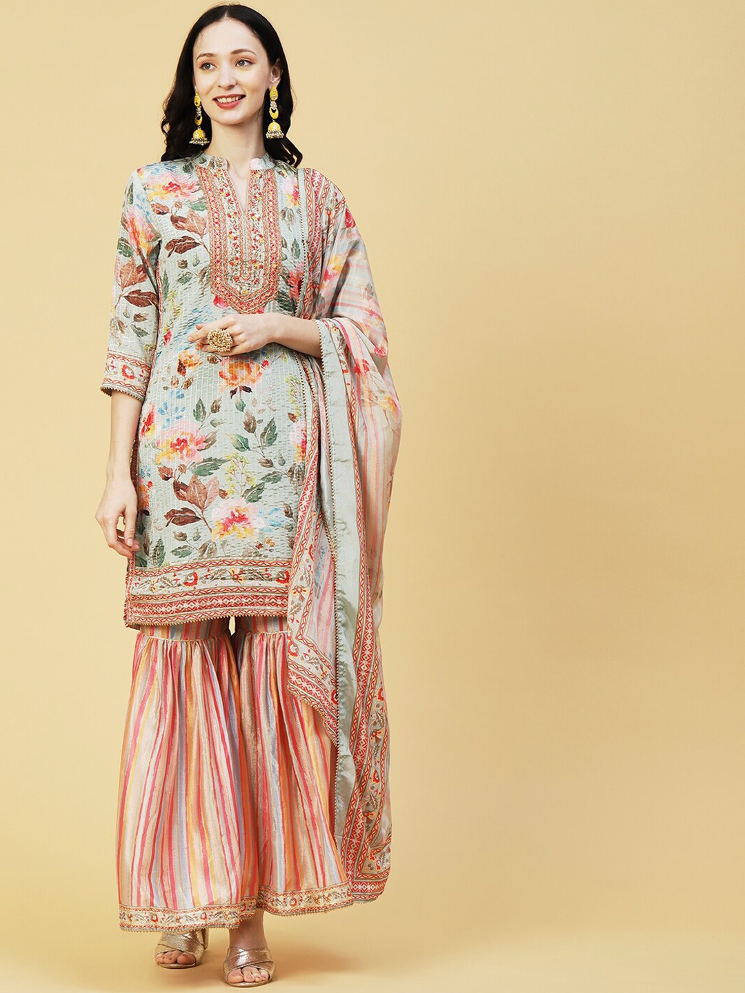 

FASHOR Green & Pink Floral Printed Thread Work Kurta with Sharara & Dupatta