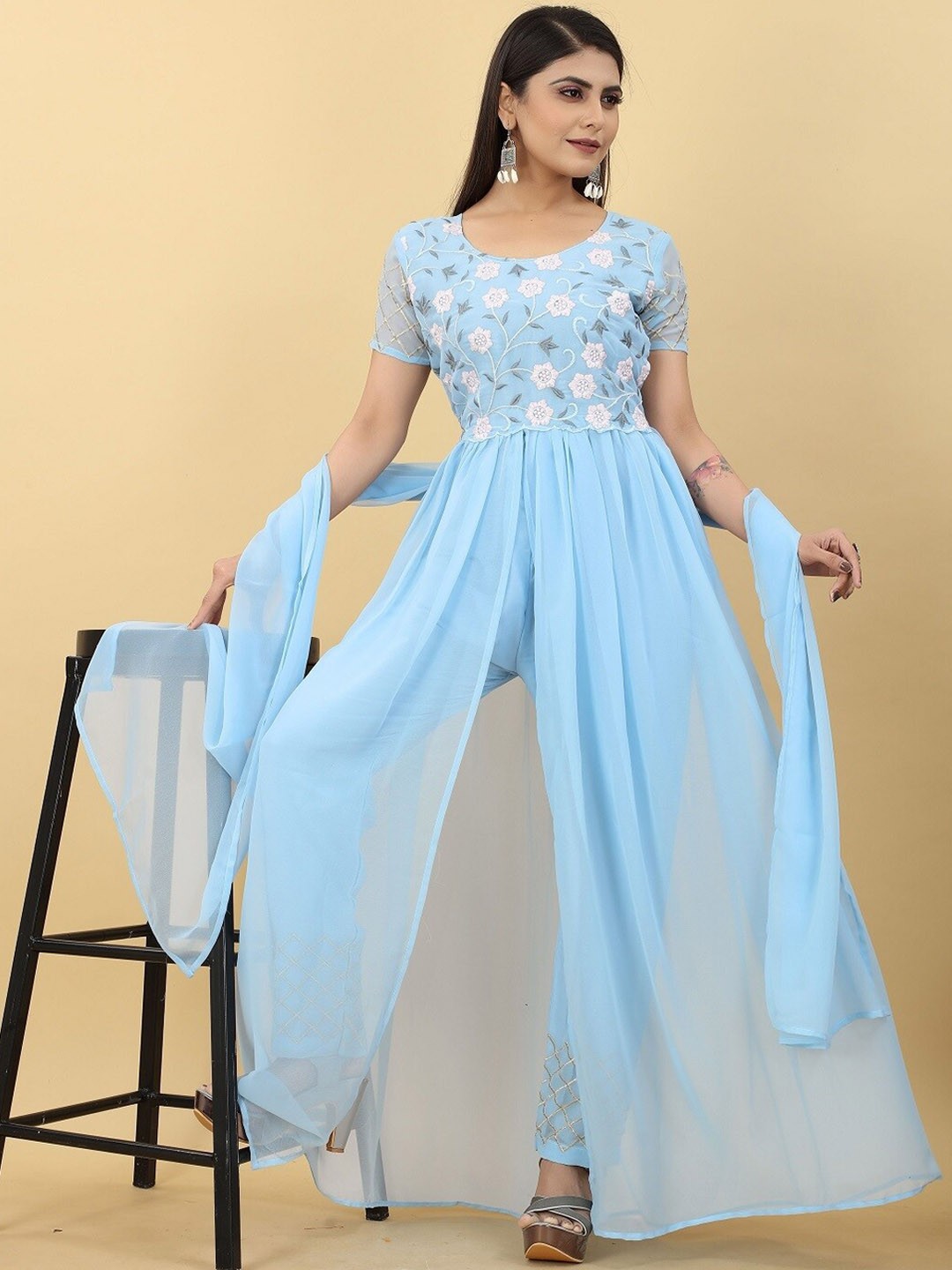 

YOYO Fashion Floral Embroidered High Slit Thread Work Kurta with Trousers & With Dupatta, Blue
