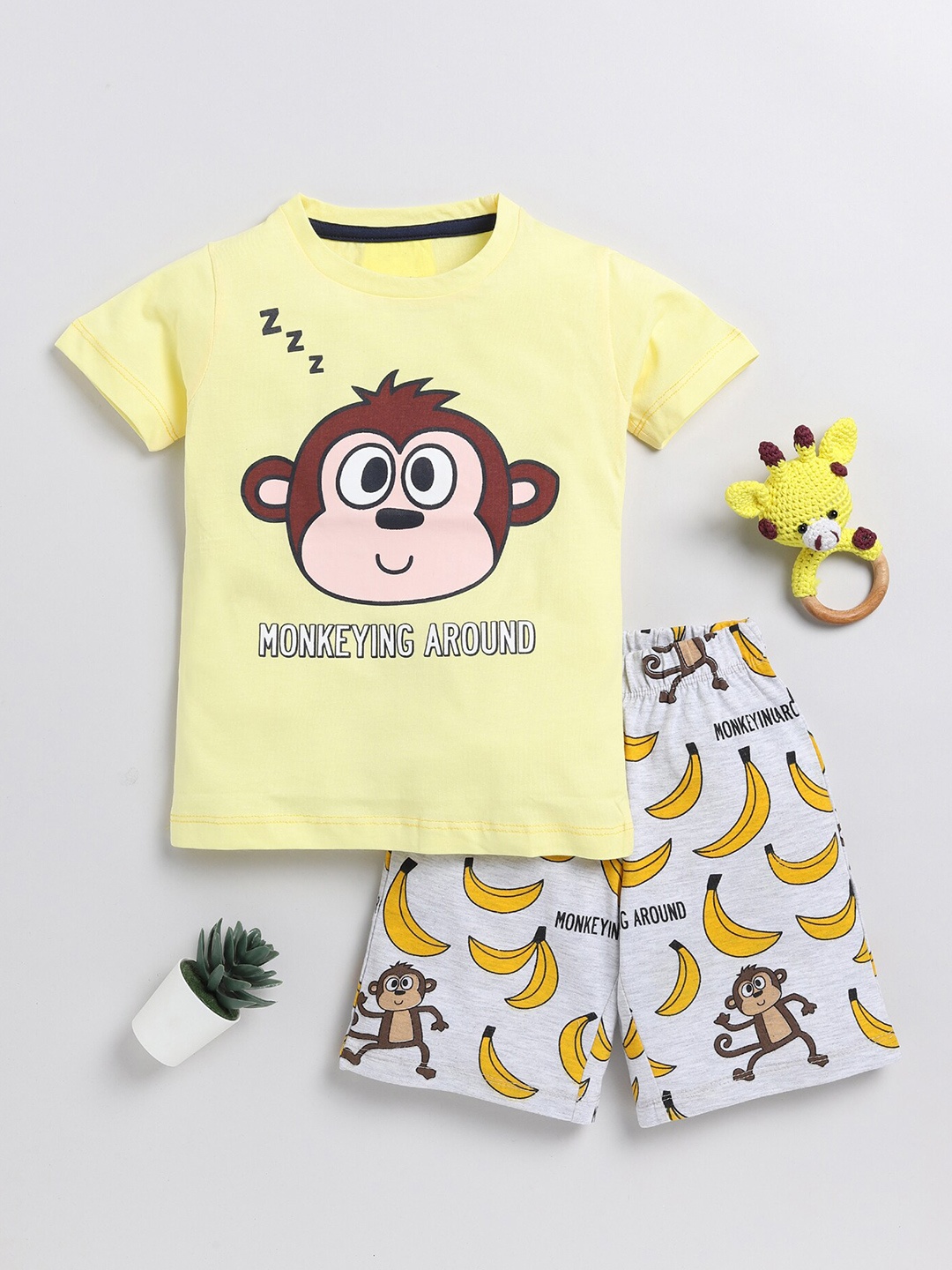 

YK Boys Printed Round Neck Short Sleeves T-shirt with Shorts Clothing Set, Yellow