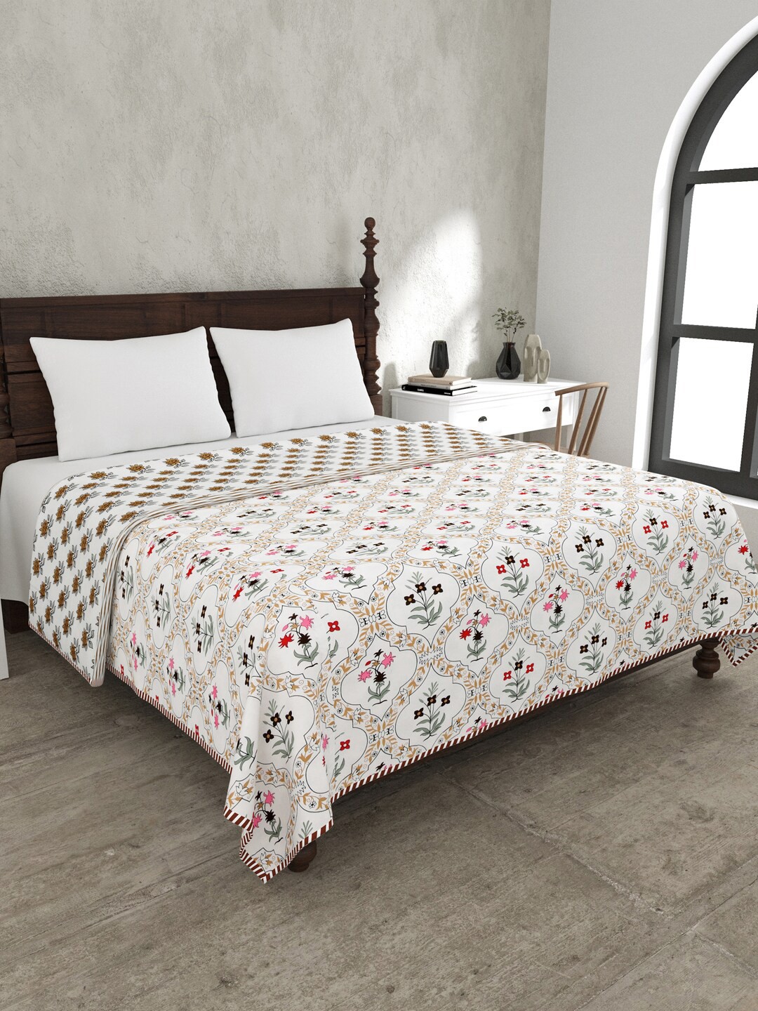 

JAIPUR FABRIC White & Pink Ethnic Motifs Mild Winter 120 GSM Double Bed Dohar