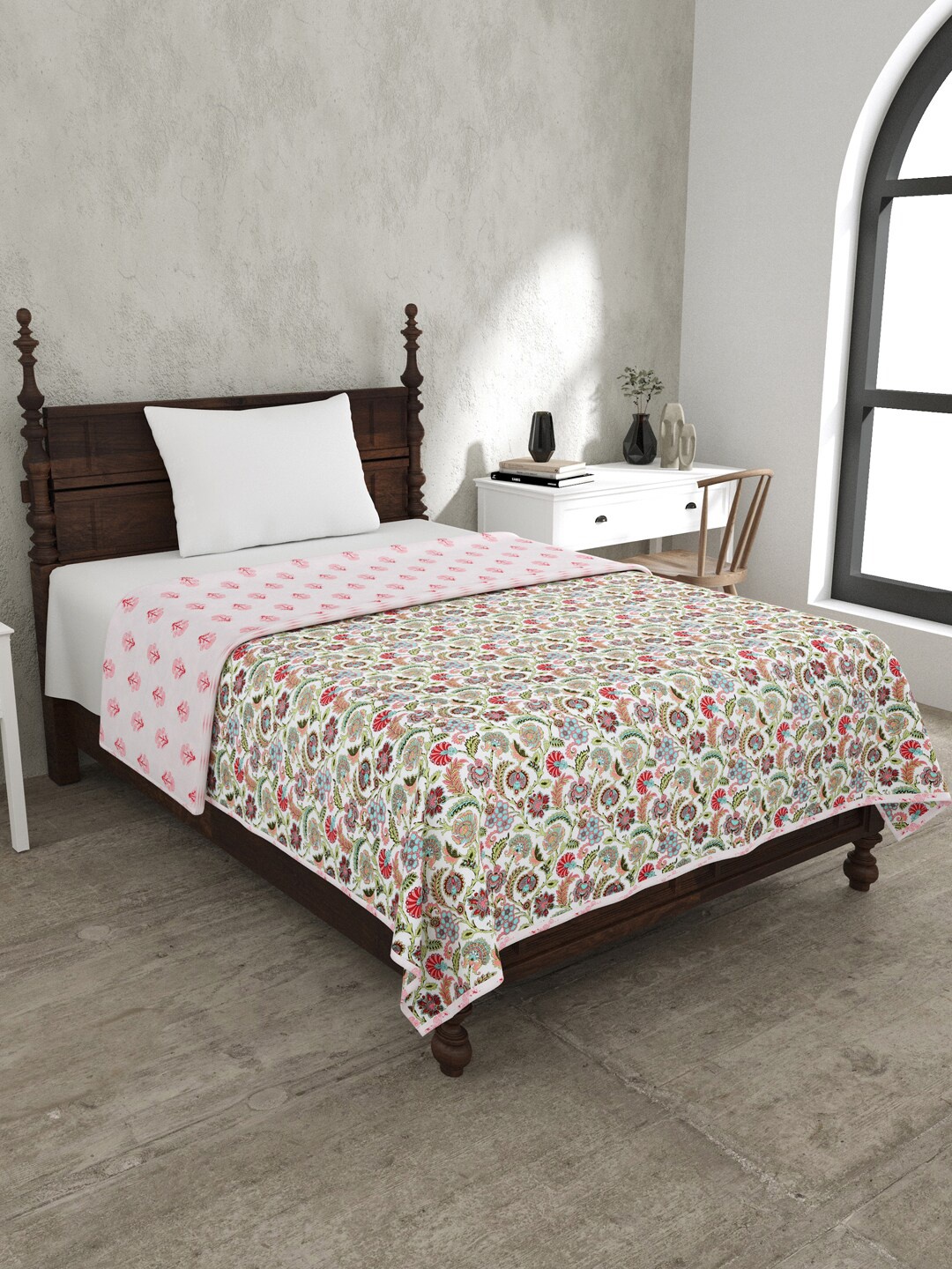 

JAIPUR FABRIC White & Pink Floral Mild Winter 120 GSM Single Bed Dohar