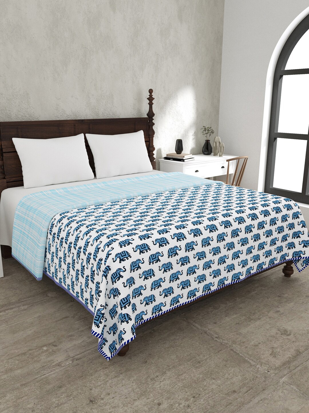 

JAIPUR FABRIC White & Blue Ethnic Motifs Mild Winter 120 GSM Double Bed Dohar