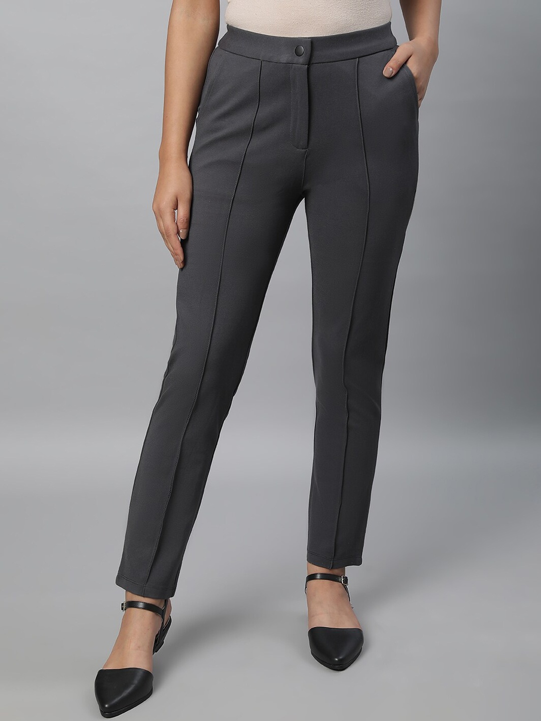 

elleven Women Mid-Rise Plain Regular Trousers, Grey