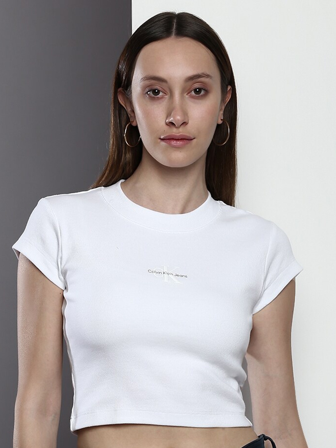 

Calvin Klein Jeans Brand Logo Printed Crop Slim Fit T-shirt, White