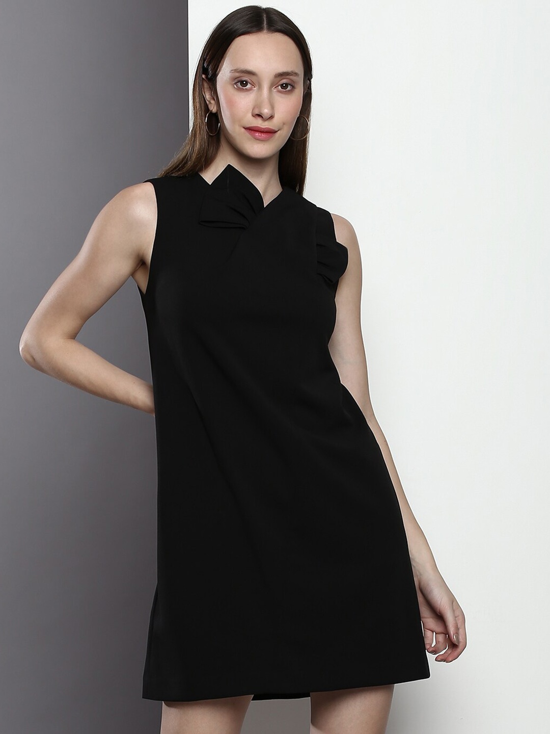 

Calvin Klein Jeans V-Neck Bow Detail Sheath Mini Dress, Black