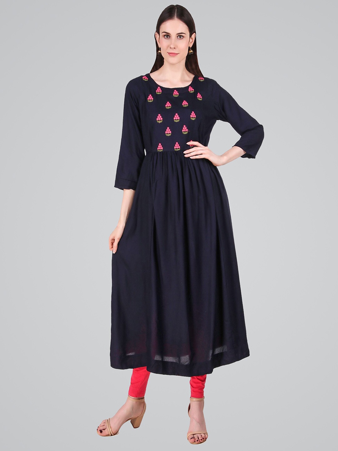 

METRO-FASHION Floral Yoke Design Thread Work Kurta, Navy blue