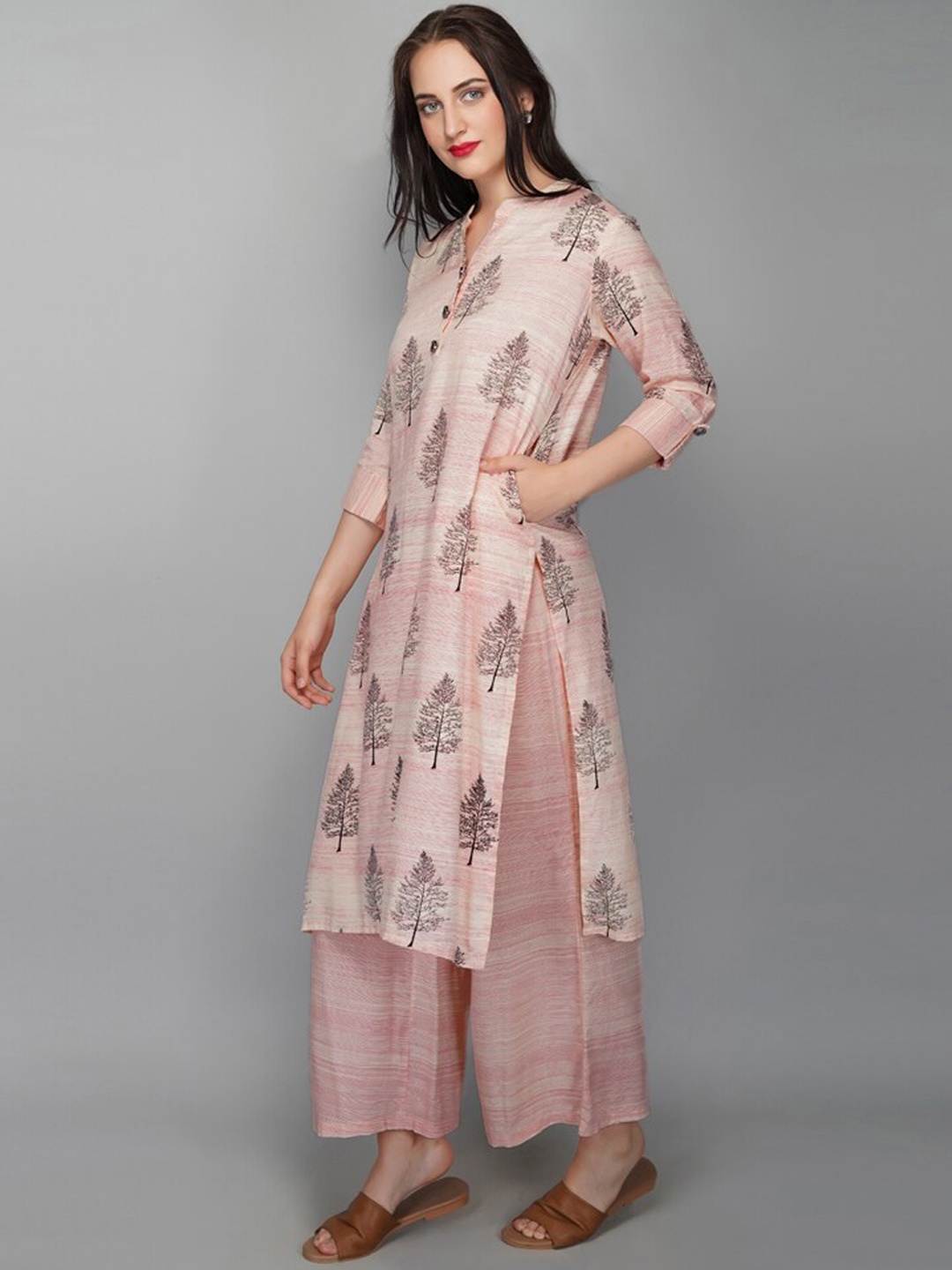 

METRO-FASHION Ethnic Motifs Printed Straight Kurta, Pink