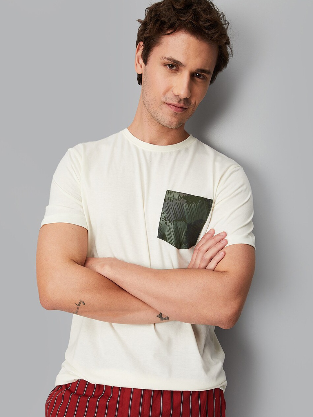 

max Round Neck Short Sleeves Cotton Lounge Tshirts, Cream