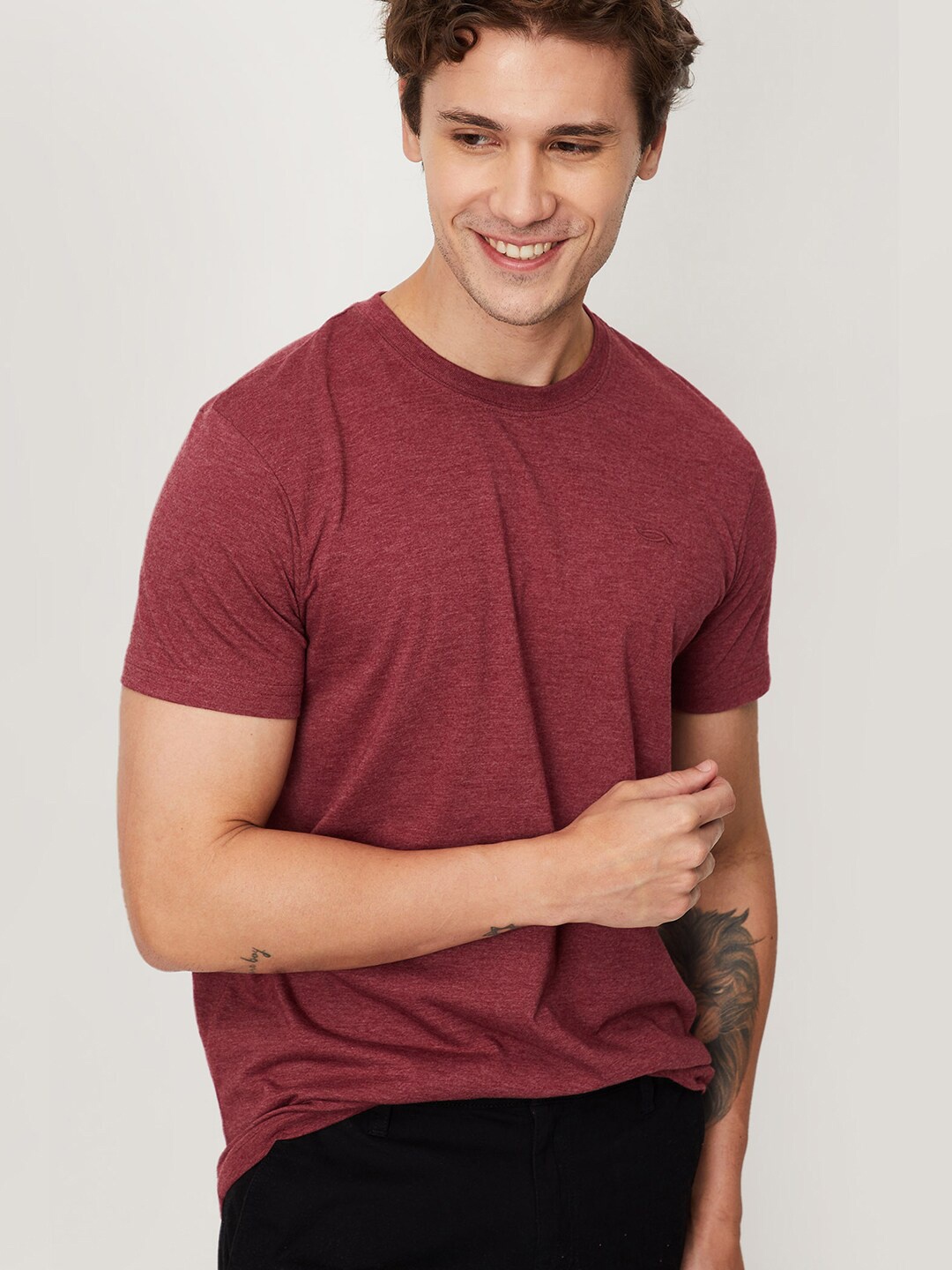 

max Round Neck Short Sleeves Cotton Lounge Tshirts, Burgundy