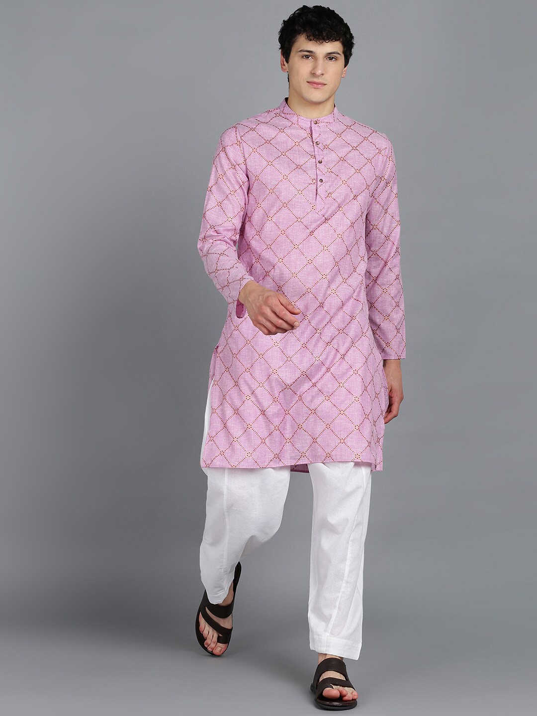 

MALHAAR Ethnic Motifs Printed Band Collar Kurta with Pyjamas, Pink